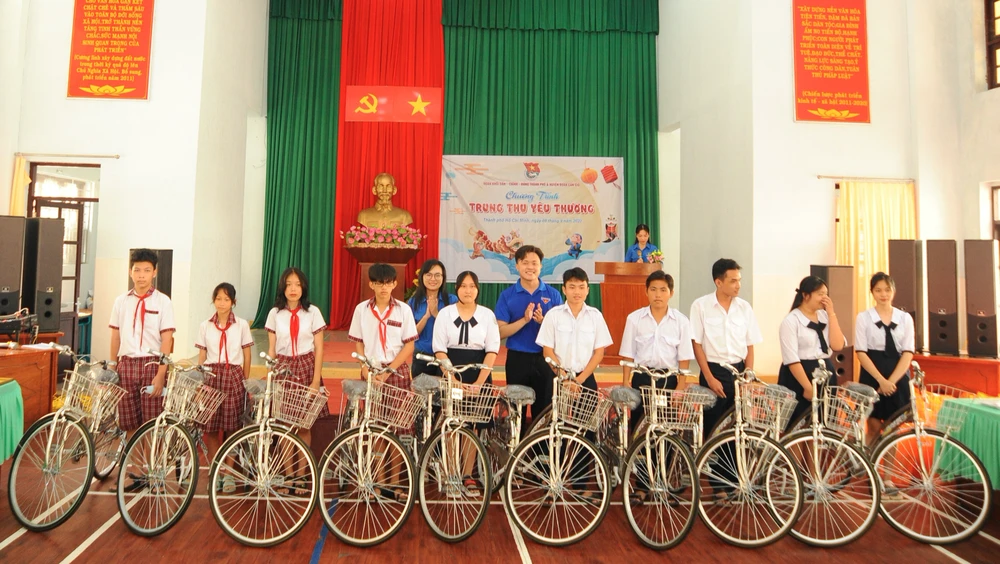 Thiếu nhi huyện Cần Giờ vui đón Trung thu ảnh 4 Thiếu nhi huyện Cần Giờ vui đón Trung thu ảnh 4