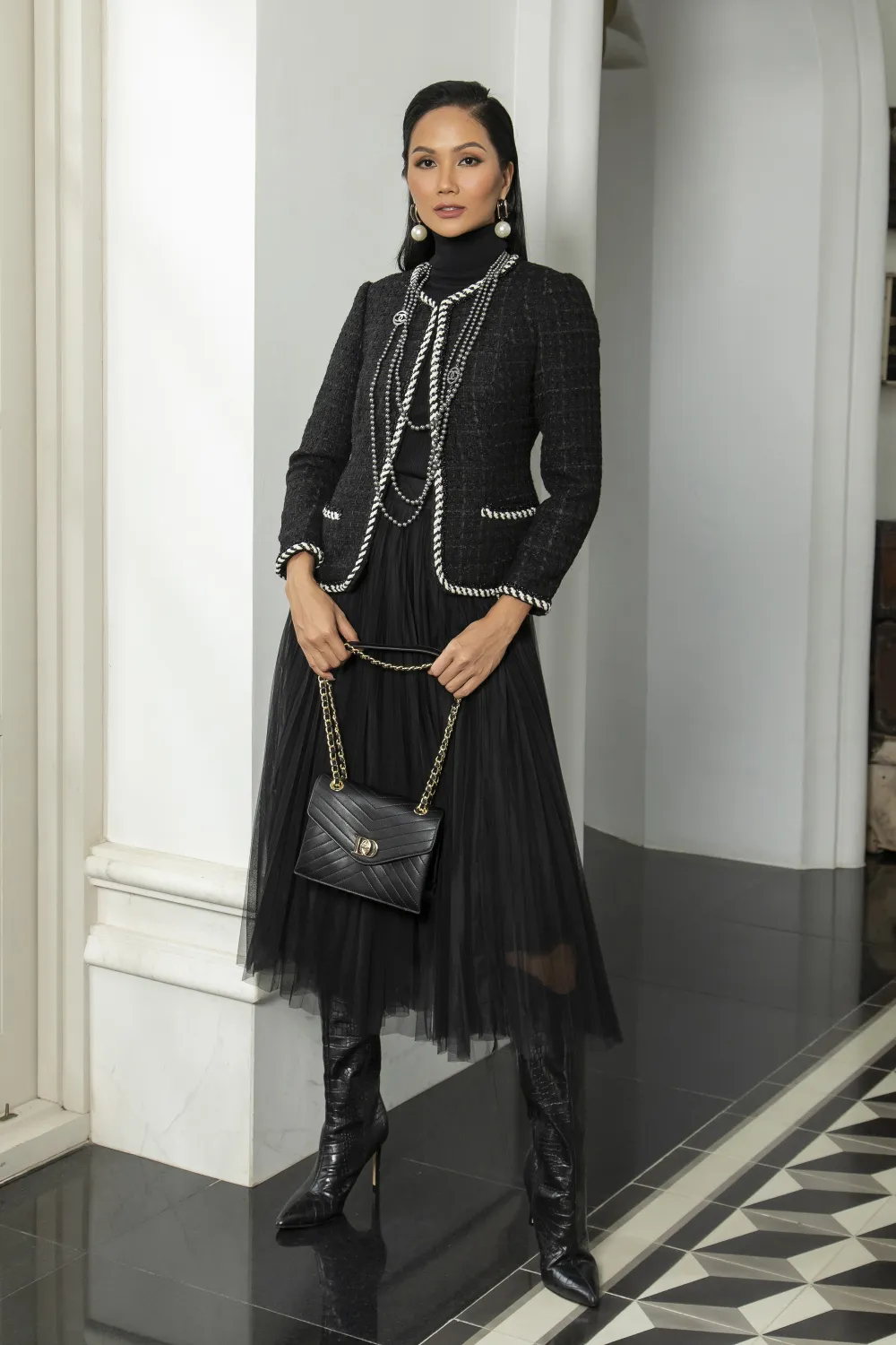 Hoa hậu H’Hen Niê gợi ý loạt trang phục cho mùa thời trang cuối năm ảnh 10