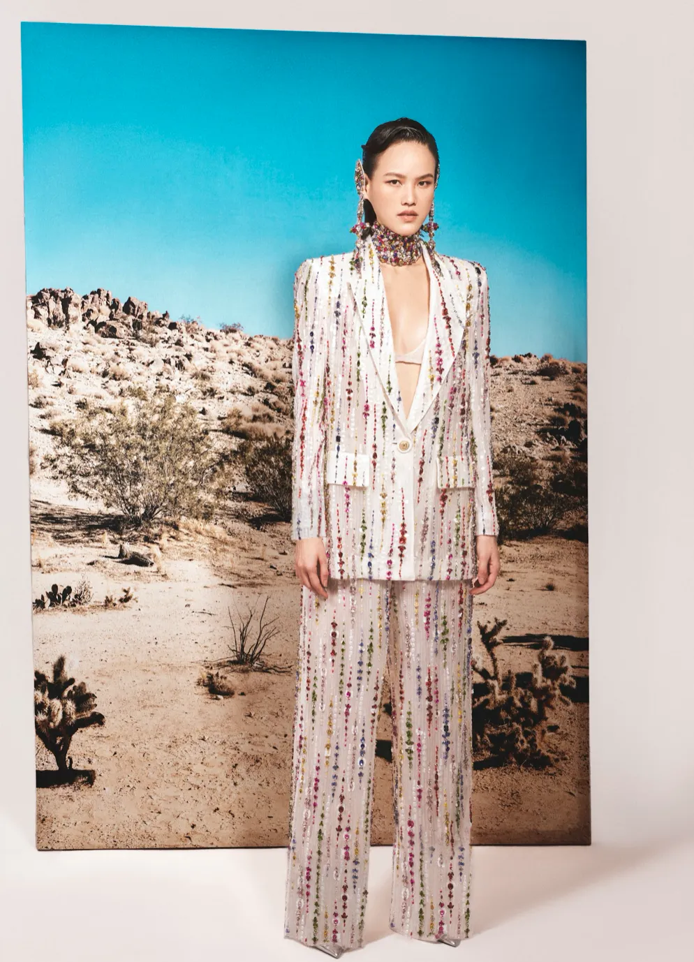 Công Trí sẵn lòng đáp ứng mọi nhu cầu của giới mộ điệu, từ các item cơ bản hiện hữu đời thường