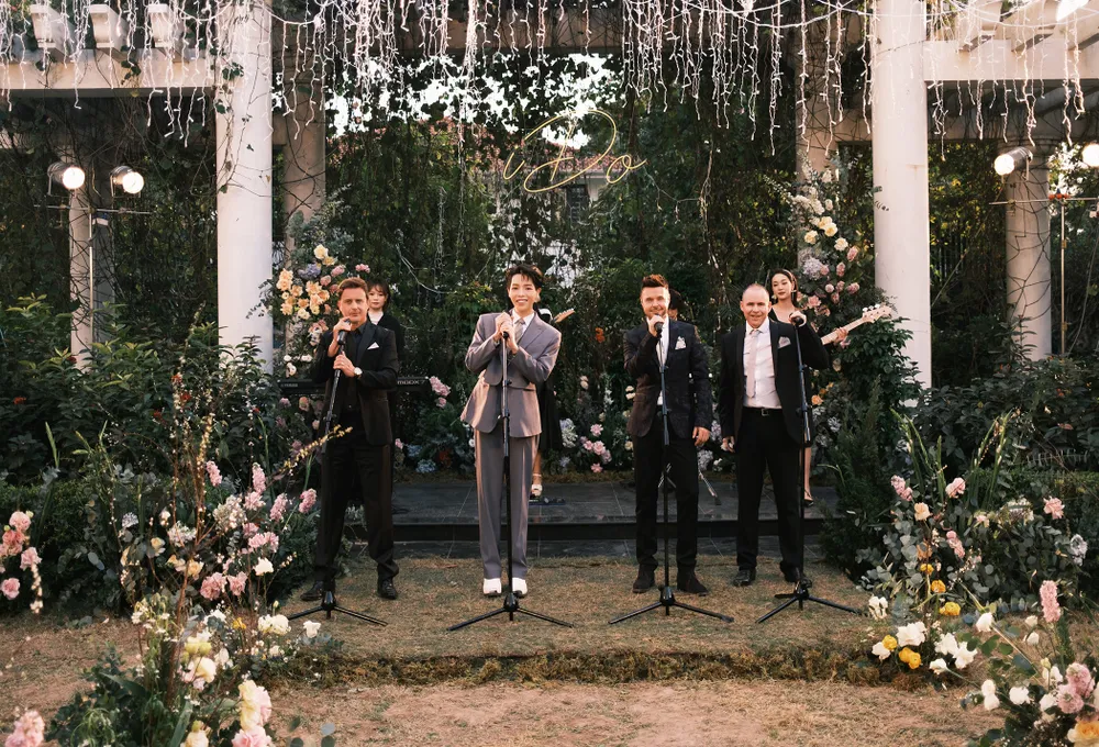 Đức Phúc và boyband quốc tế 911 tung bản tình ca song ngữ "Em đồng ý” ảnh 1 Đức Phúc và boyband quốc tế 911 tung bản tình ca song ngữ "Em đồng ý” ảnh 1