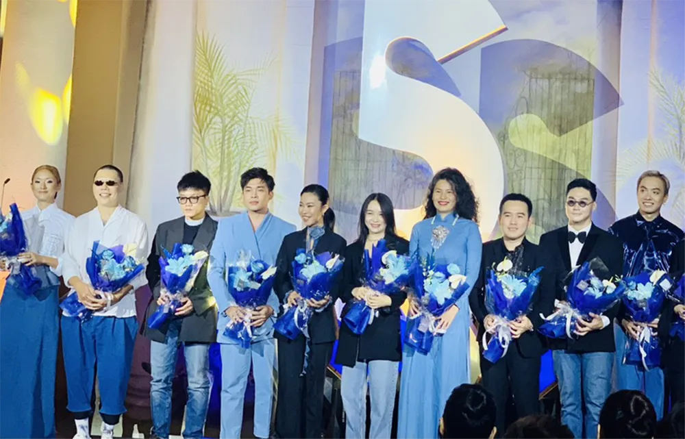 SR Fashion Awards 2022 vinh danh nhiều cá nhân, thương hiệu đóng góp cho ngành thời trang trong nước