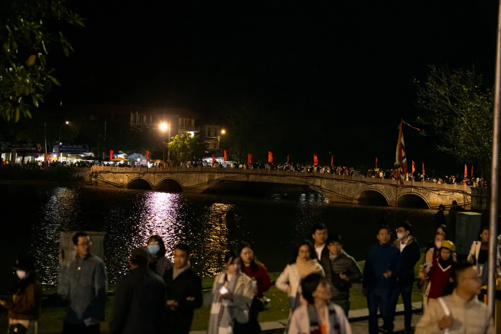 Không khí lễ hội trong đêm nhạc