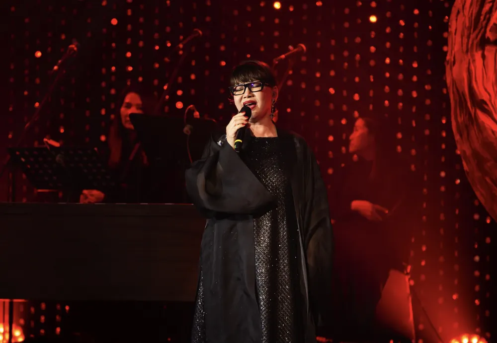 Ca sĩ Trịnh Vĩnh Trinh Ca sĩ Trịnh Vĩnh Trinh