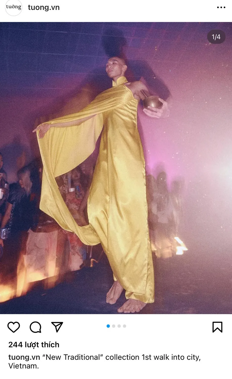 Hình ảnh phản cảm từ show diễn được đăng tải công khai trên Instagram của NTK Tường Danh Hình ảnh phản cảm từ show diễn được đăng tải công khai trên Instagram của NTK Tường Danh