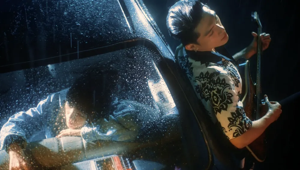 Grey D góp giọng cùng Văn Mai Hương Grey D góp giọng cùng Văn Mai Hương