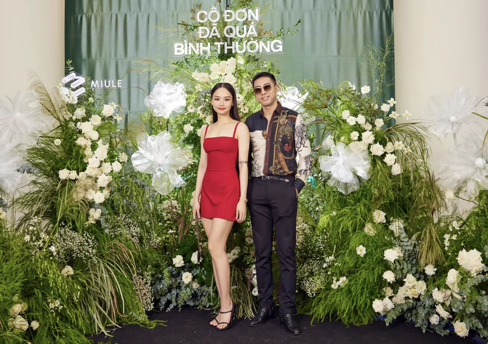 Miu Lê và nhà sản xuất - nhạc sĩ Only C tại buổi ra mắt ca khúc Miu Lê và nhà sản xuất - nhạc sĩ Only C tại buổi ra mắt ca khúc