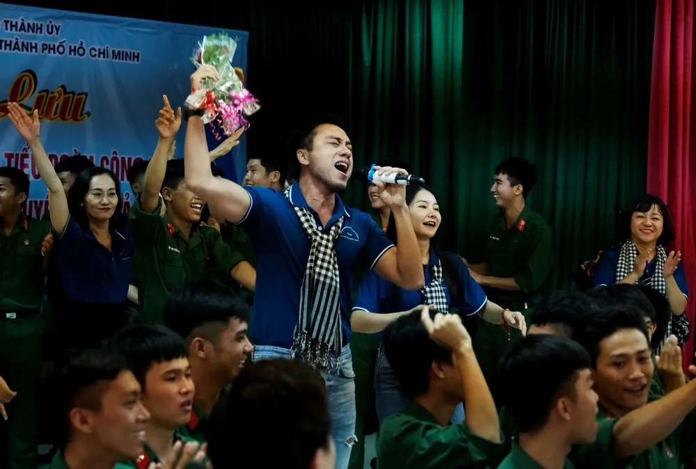 Ca sĩ Dương Quốc Hưng. Ảnh: NGUYỄN HIỀN Ca sĩ Dương Quốc Hưng. Ảnh: NGUYỄN HIỀN