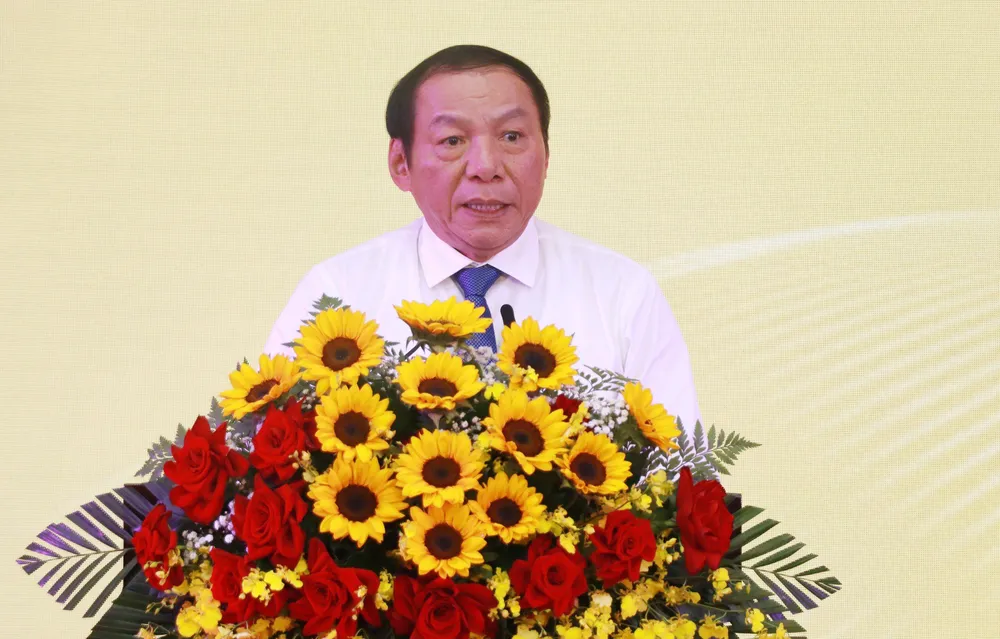 Bộ trưởng Bộ VH-TT-DL Nguyễn Văn Hùng tham dự và phát biểu tại hội nghị Bộ trưởng Bộ VH-TT-DL Nguyễn Văn Hùng tham dự và phát biểu tại hội nghị