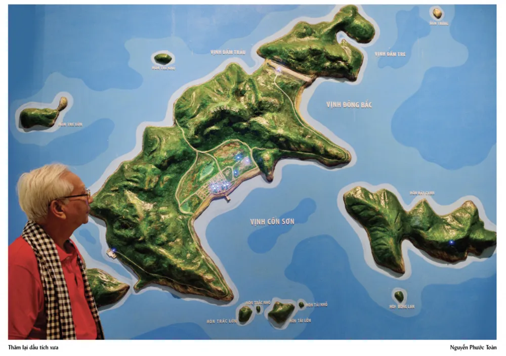 Theo lại dấu tích xưa. Ảnh: NSNA Nguyễn Phước Toàn Theo lại dấu tích xưa. Ảnh: NSNA Nguyễn Phước Toàn