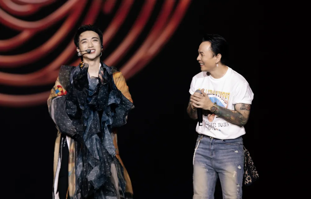 SOOBIN featuring Binz Ảnh chụp Màn hình 2025-05-27 lúc 11.25.55.png