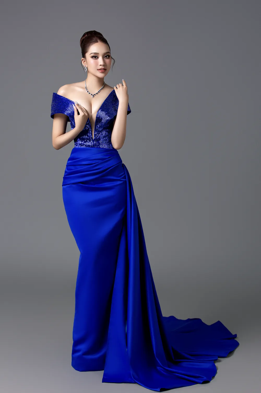 Kỳ Duyên trong thiết kế "Liberty của Thượng Gia Kỳ Ảnh chụp Màn hình 2025-06-27 lúc 19.03.12.png