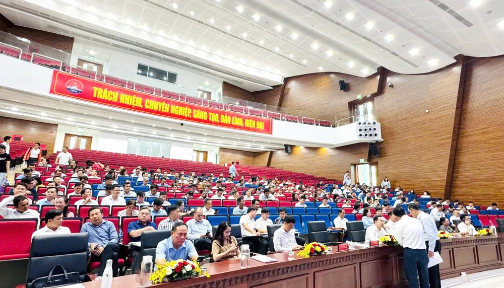Có 200 học viên tham dự hội nghị tập huấn 48272853f5ee7cb025ff.jpg