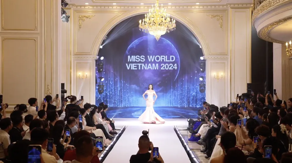 Miss Le Nguyen Bao Ngoc will attend Miss World 530208431_1337623601066101_4121517646166291335_n.jpg
