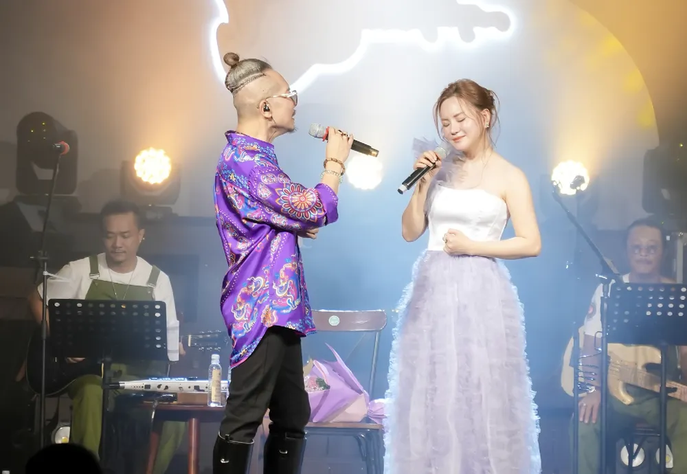 Jimmii Nguyễn song ca cùng Vy Oanh Ảnh chụp Màn hình 2025-08-10 lúc 09.23.02.png