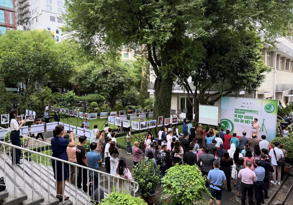 Khai mạc triển lãm các tác phẩm trong cuộc thi nhiếp ảnh “Vẻ đẹp ASEAN - Dấu ấn Việt Nam” Ảnh chụp Màn hình 2025-08-25 lúc 18.31.53.png