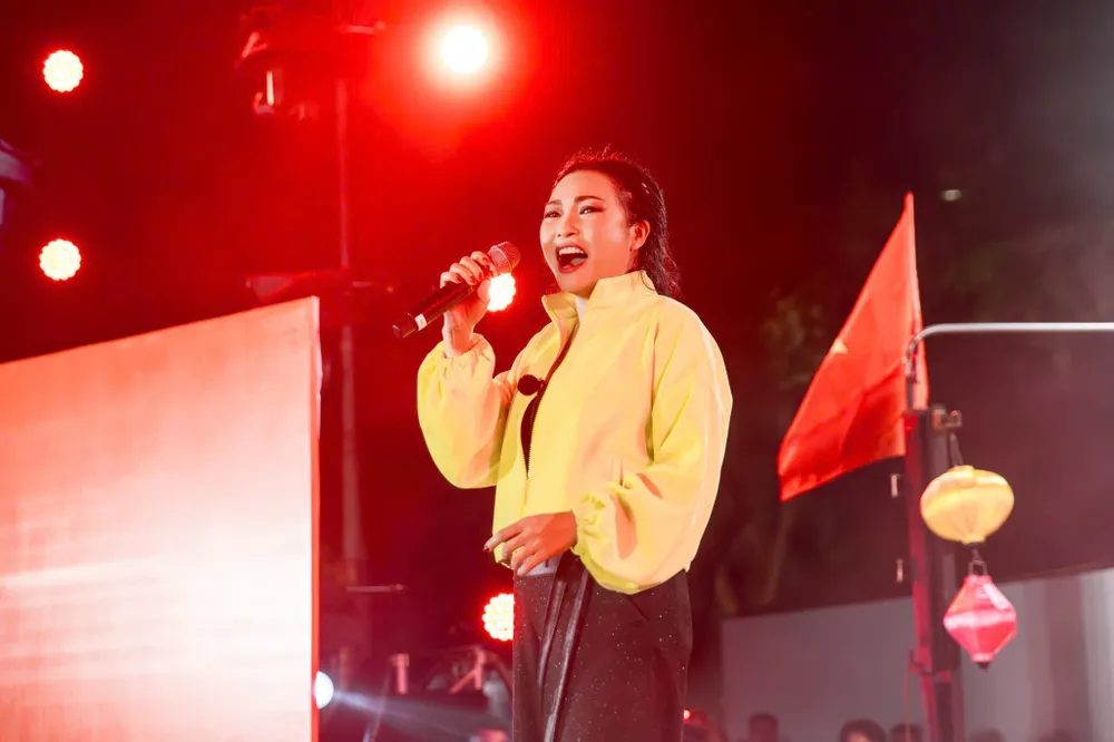 Phương Thanh khởi động chuỗi dự án nghệ thuật bảo vệ môi trường ảnh 1 538997024_1317963423023055_2761129728567405015_n.jpg