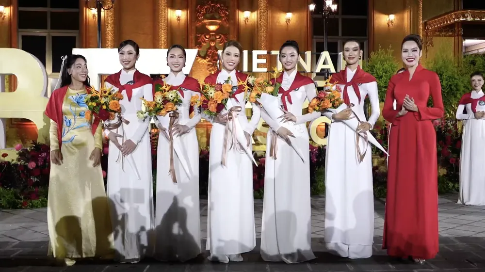 Top 5 Người đẹp thời trang Ảnh chụp Màn hình 2025-08-31 lúc 08.07.55.png