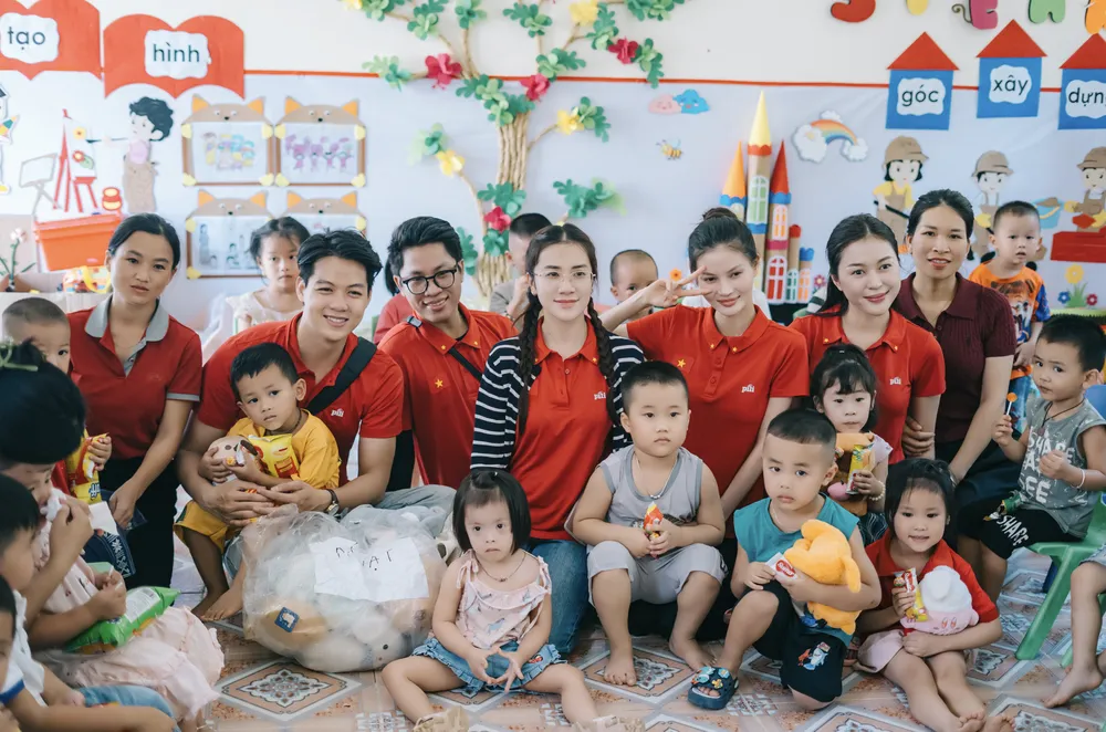 Các nghệ sĩ chung tay tổ chức chương trình thiện nguyện ở vùng cao Điện Biên Ảnh chụp Màn hình 2025-09-12 lúc 14.12.35.png