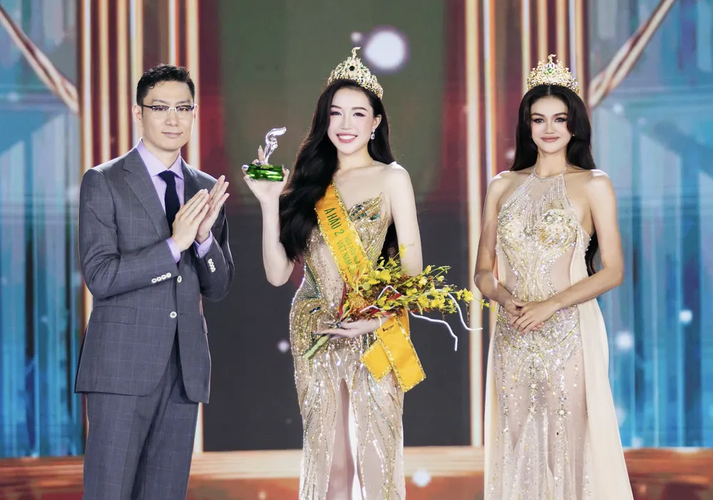 Á hậu 2 Lê Thị Thu Trà Ảnh chụp Màn hình 2025-09-15 lúc 02.25.18.png