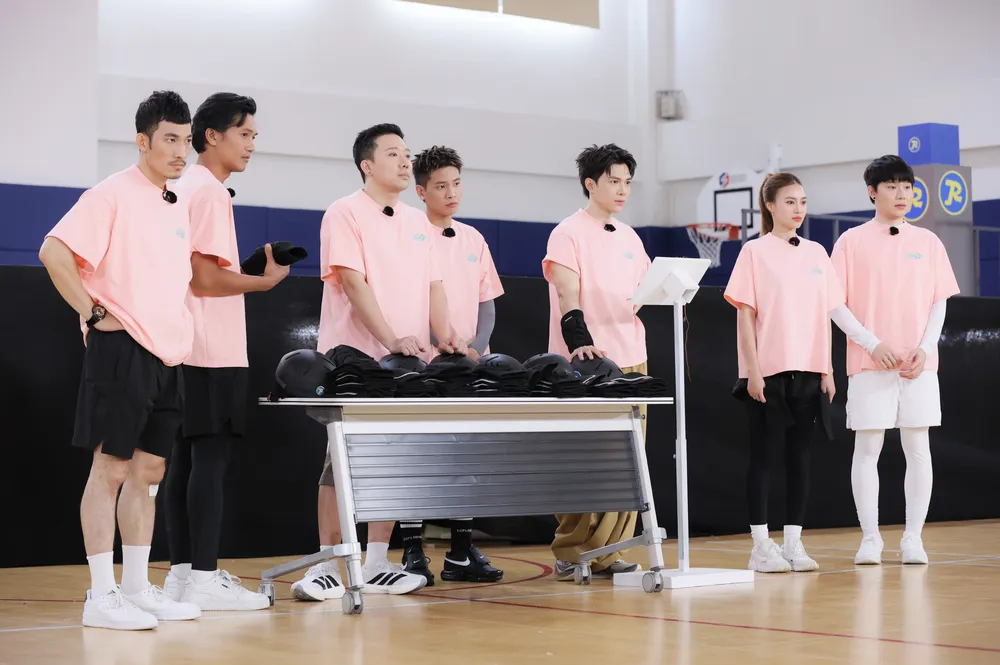 Running Man Vietnam mùa 3 sẽ lên sóng từ 4-10 Ảnh chụp Màn hình 2025-09-24 lúc 16.18.54.png