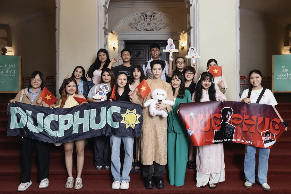 Đức Phúc và khán giả tại TPHCM Ảnh chụp Màn hình 2025-09-29 lúc 22.20.49.png