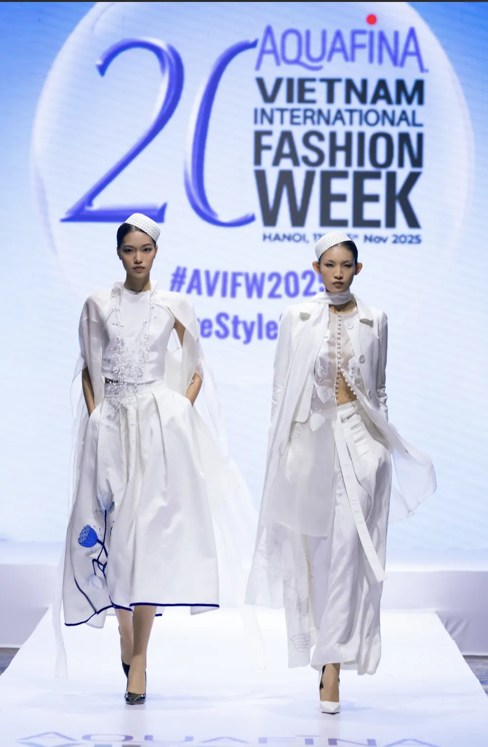 Ảnh chụp Màn hình 2025-10-29 lúc 23.24.41.png