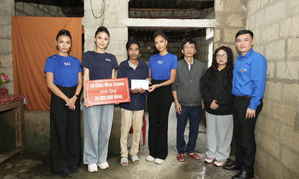 Miss Cosmo organization supports families affected by storms and floods in Thuy Xuan ward Ảnh chụp Màn hình 2025-11-17 lúc 20.40.37.png