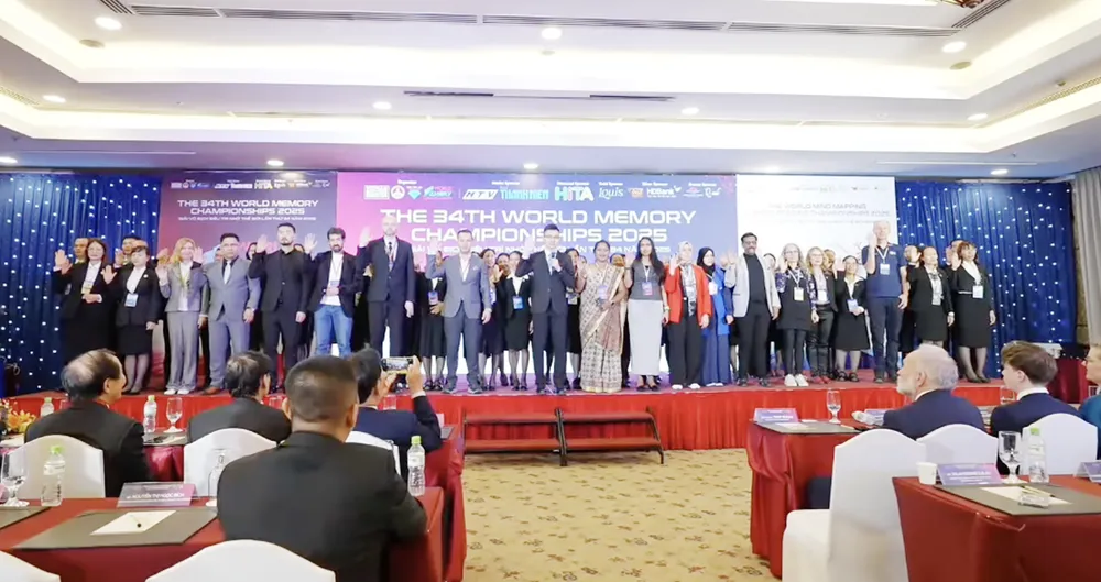 Öppningsceremoni för världsmästerskapet i minnesteknik i Ho Chi Minh-staden, Vietnam Ảnh chụp Màn hình 2025-12-12 lúc 15.09.40.png