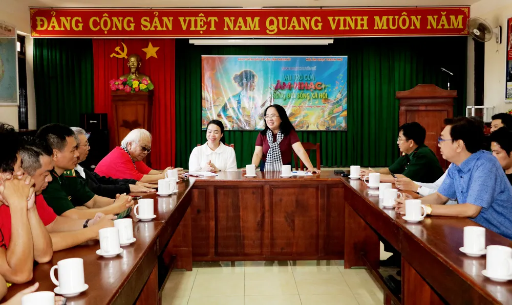 Ms. Dinh Thi Thanh Thuy, Deputy Head of the Propaganda and Mass Mobilization Department of the Ho Chi Minh City Party Committee, shared this at the thematic discussion session. IMG_0321.jpg