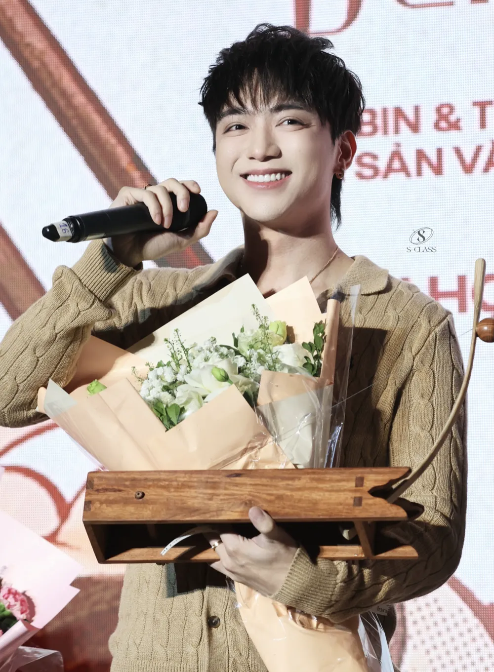 Ảnh chụp Màn hình 2025-12-17 lúc 23.44.37.png