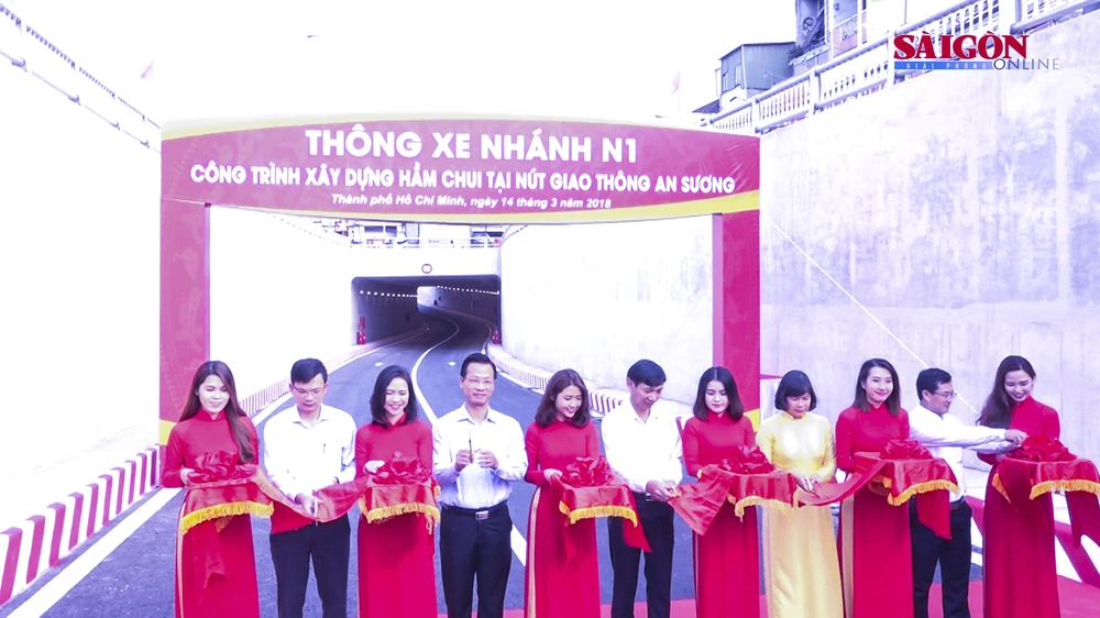 Thông xe hầm chui ngã tư An Sương