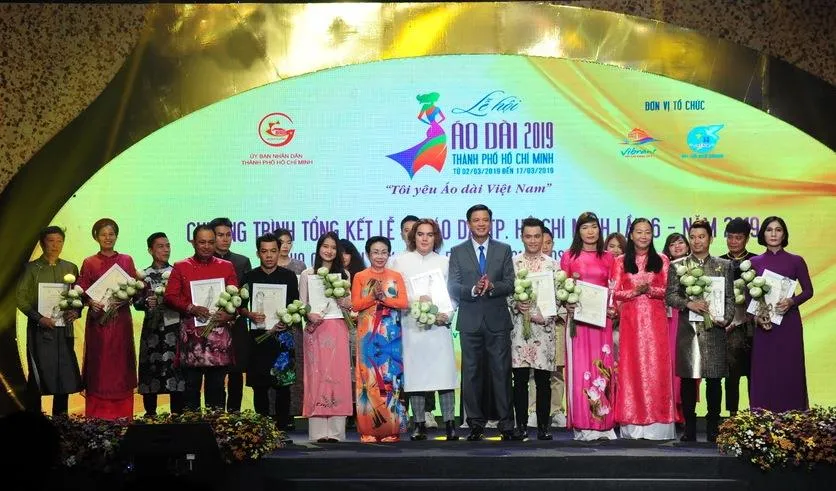 Hơn 100.000 lượt khách trải nghiệm Lễ hội Áo dài TPHCM 2019 ảnh 2