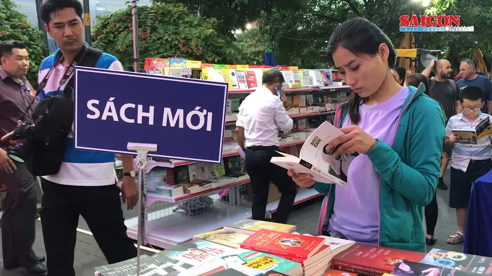 Hơn 60.000 đầu sách tại Lễ hội Đường sách Tết Canh Tý 2020 ảnh 2 Hơn 60.000 đầu sách tại Lễ hội Đường sách Tết Canh Tý 2020 ảnh 2
