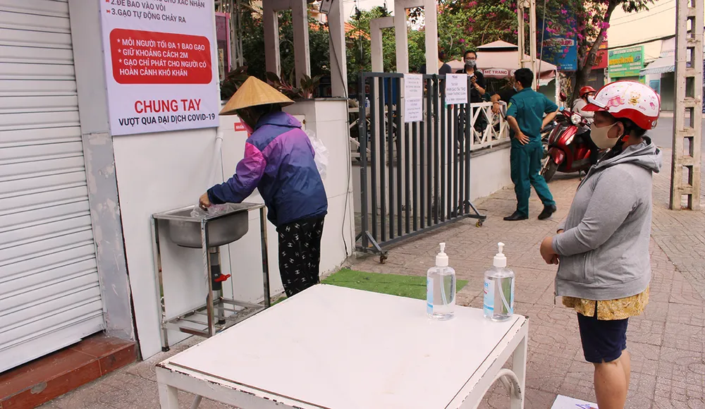 Nhấn chuông để nhận gạo miễn phí 24/24 giờ ảnh 3 Nhấn chuông để nhận gạo miễn phí 24/24 giờ ảnh 3