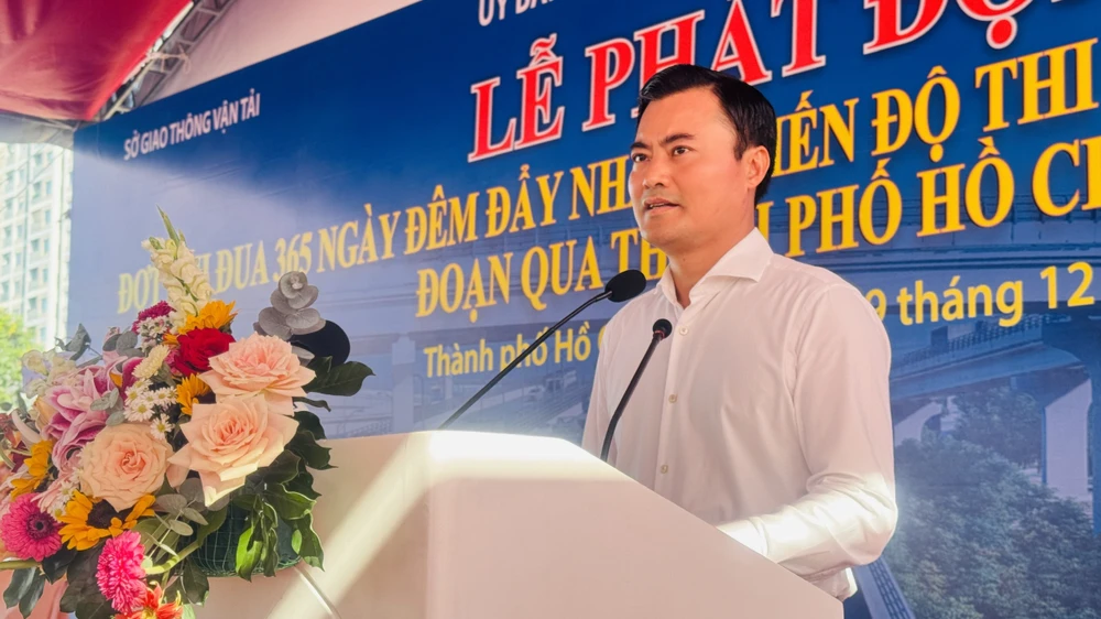 Ông Bùi Xuân Cường, Phó Chủ tịch UBND TPHCM phát biểu tại lễ phát động. Ảnh: Đình Dư 178a23d681413c1f6550.jpg