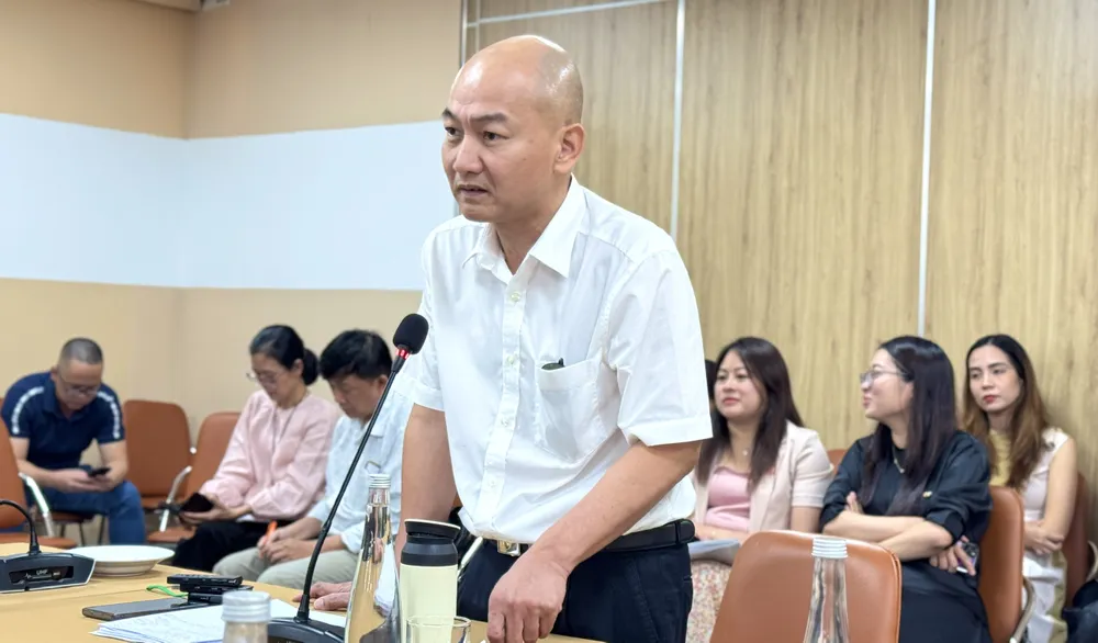 Ông Nguyễn Nguyên Phương, Phó Giám đốc Sở Công Thương TPHCM thông tin tại họp báo. Ảnh: Đình Dư b5eaf4e2da11524f0b00.jpg