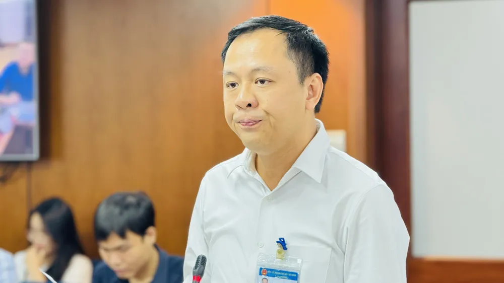 Ông Nguyễn Hải Nam, Quyền Chánh Văn phòng Sở Y tế TPHCM cung cấp thông tin. Ảnh: Đình Dư f1a27f9e4ecfc3919ade.jpg