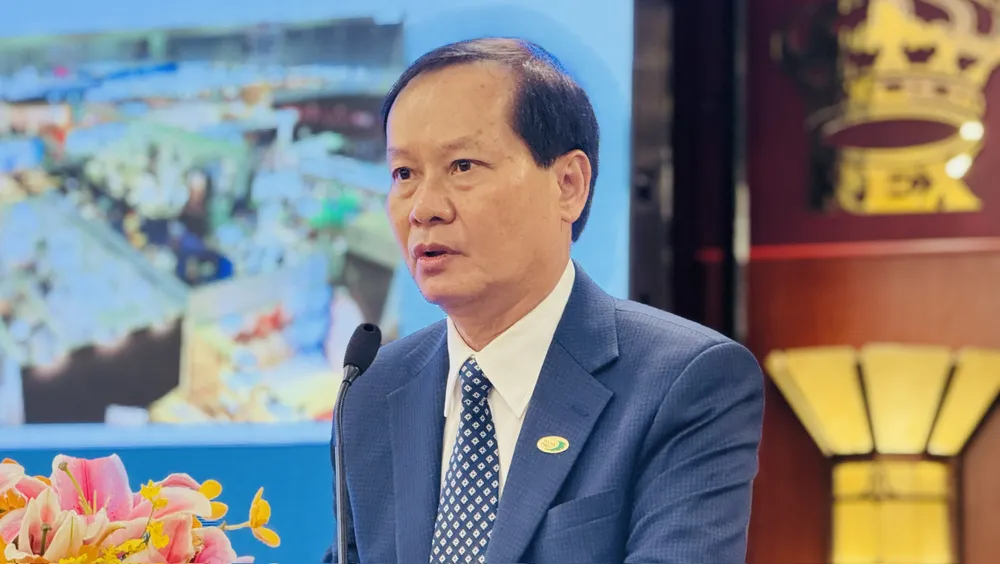 Ông Phùng Quốc Mẫn, Chủ tịch HAWA thông tin tại tọa đàm. Ảnh: Đình Dư a1bd77f4fe1b73452a0a.jpg