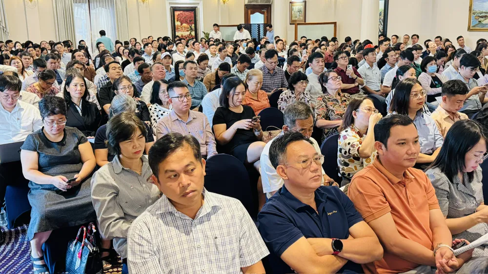 Hội nghị thu hút sự quan tâm của đông đảo đại biểu tham dự. Ảnh: Đình Dư 5e54f6111ea893f6cab9.jpg