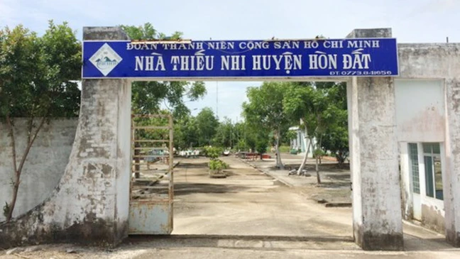 Nhà thiếu nhi thuộc Huyện đoàn Hòn Đất quản lý