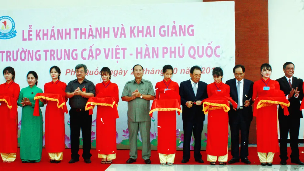 Lễ khánh thành trường Trung cấp Việt - Hàn Phú Quốc