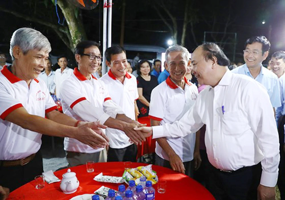 Thủ tướng Nguyễn Xuân Phúc: “Đồng Tháp phải đi đầu trong tái cơ cấu nông nghiệp” ảnh 3 Thủ tướng Nguyễn Xuân Phúc: “Đồng Tháp phải đi đầu trong tái cơ cấu nông nghiệp” ảnh 3