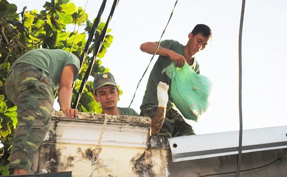 ĐBSCL: Triển khai sơ tán dân tránh bão số 16 ảnh 2 ĐBSCL: Triển khai sơ tán dân tránh bão số 16 ảnh 2