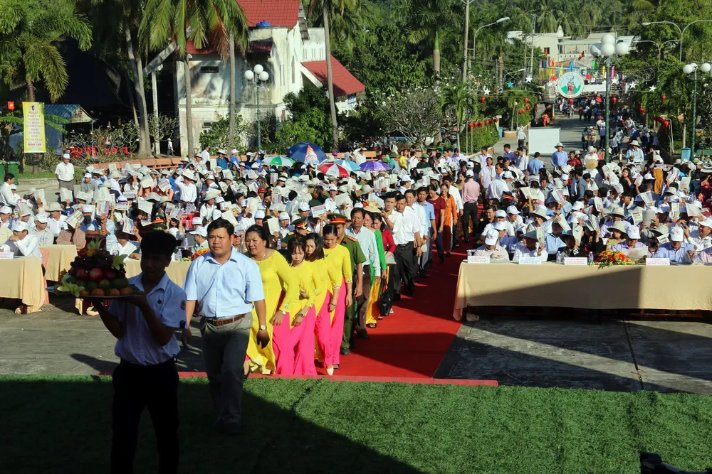 Dâng hương kỷ niệm 56 năm Ngày hy sinh nữ Anh hùng Phan Thị Ràng ảnh 2 Dâng hương kỷ niệm 56 năm Ngày hy sinh nữ Anh hùng Phan Thị Ràng ảnh 2