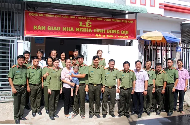 Công an TP Cần Thơ vận động 1 tỷ đồng xây đường bê tông nông thôn ảnh 2