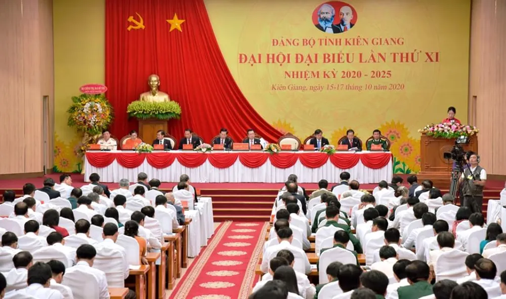 Phó Thủ tướng Thường trực Trương Hòa Bình yêu cầu Kiên Giang khai thác tiềm năng kinh tế biển và du lịch ảnh 3 Phó Thủ tướng Thường trực Trương Hòa Bình yêu cầu Kiên Giang khai thác tiềm năng kinh tế biển và du lịch ảnh 3