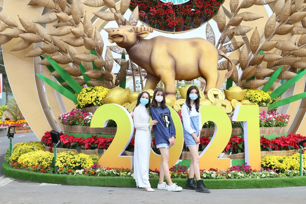 Đường hoa Xuân Cần Thơ 2021 đóng cửa tối 30 Tết, sớm hơn kế hoạch 5 ngày ảnh 2