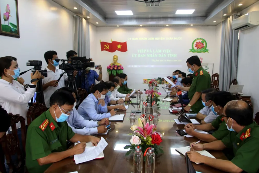 Xông vào trường bắt học sinh chở đi đánh đập dã man: Điều tra, làm rõ 2 vụ hành hung ảnh 1 Xông vào trường bắt học sinh chở đi đánh đập dã man: Điều tra, làm rõ 2 vụ hành hung ảnh 1