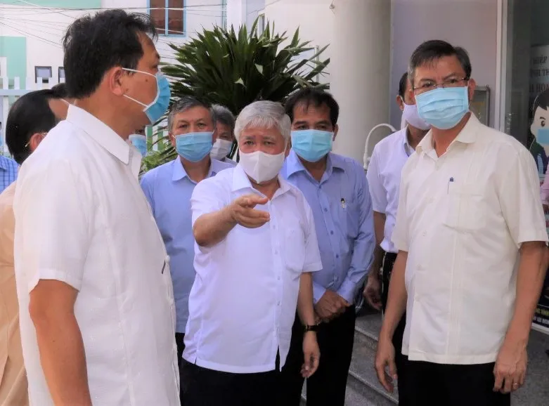 Chủ tịch Ủy ban Trung ương MTTQ Việt Nam kiểm tra công tác chuẩn bị bầu cử tại Kiên Giang ảnh 2