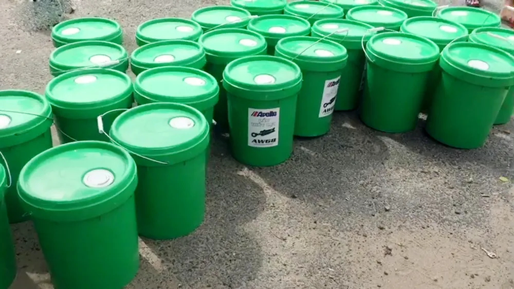 An Giang: Phát hiện 8 tấn hóa chất và 630 lít dầu không rõ nguồn gốc ảnh 2